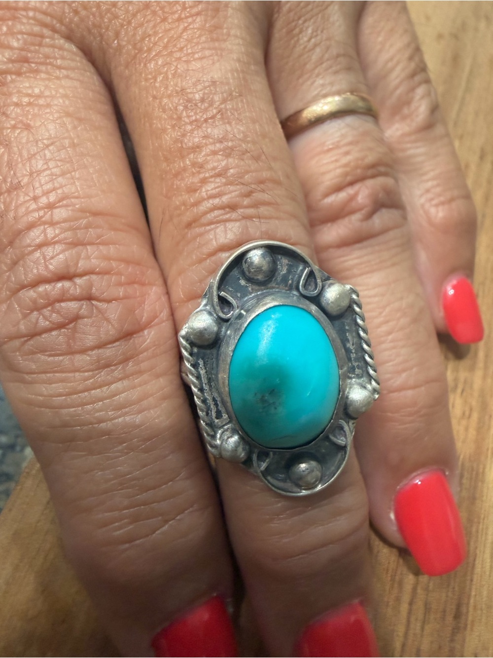 Vintage Native American Turquoise Cabochon ring. Size 9